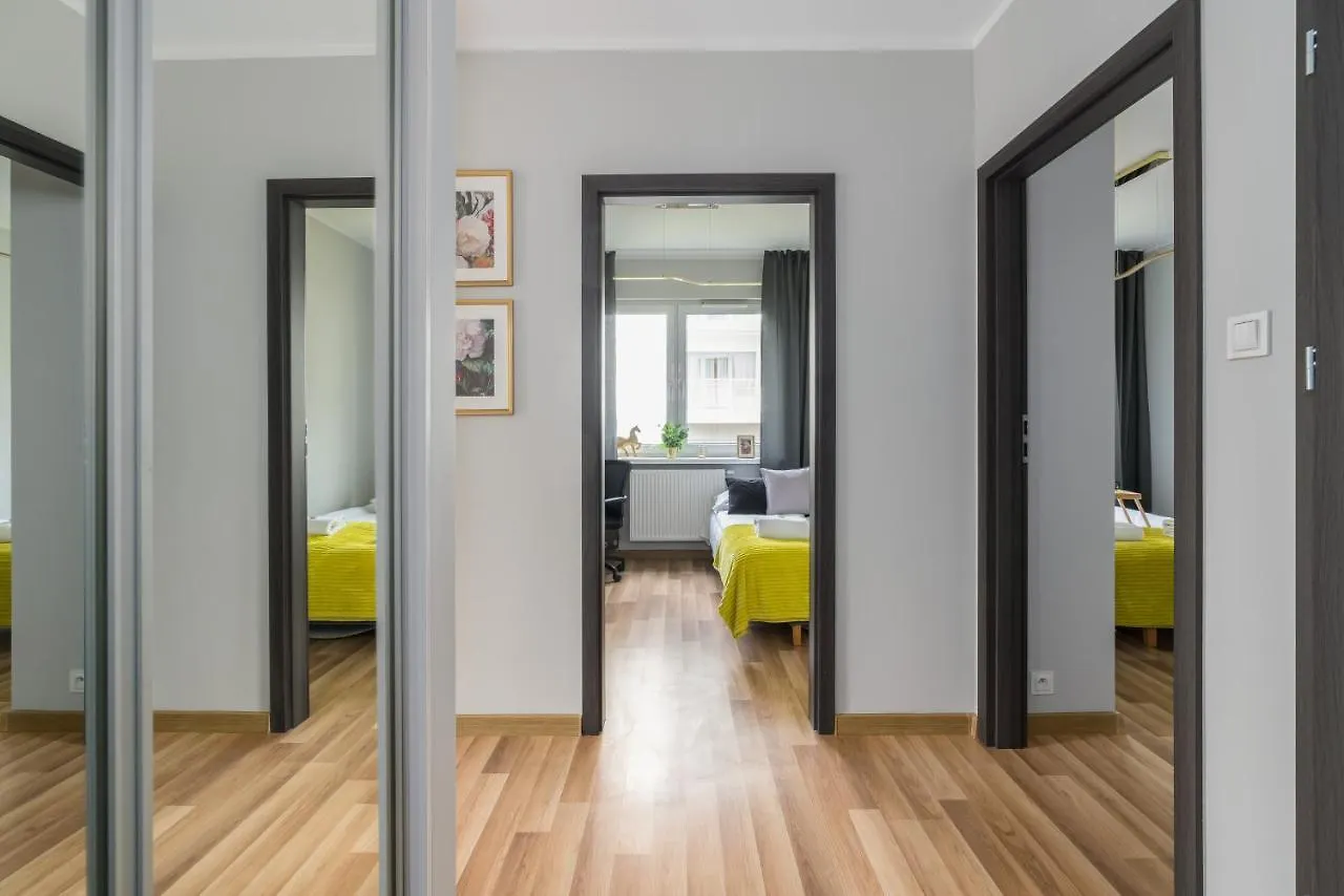 Apartment Różana Poznań by Renters