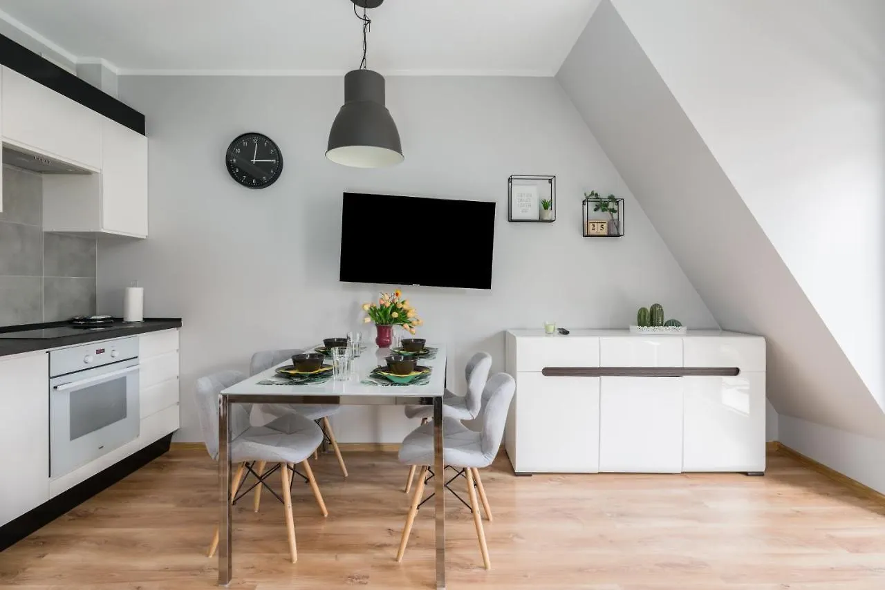 Apartment Różana Poznań by Renters