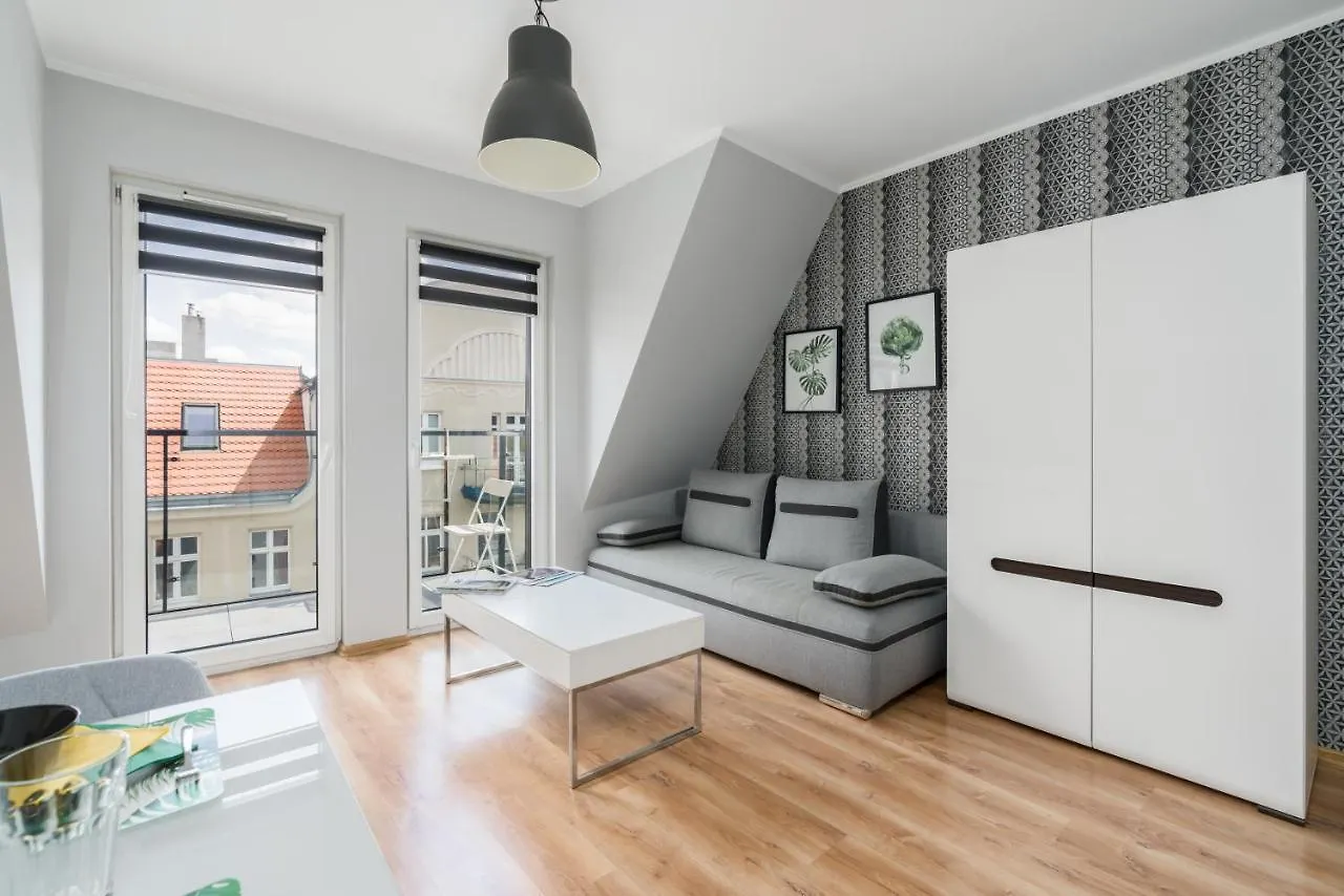 Apartment Różana Poznań by Renters